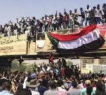 Soudan: Six morts lors de manifestations contre le chef du gouvernement