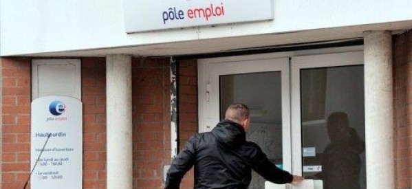 France: le chômage grimpe à 10,4% en métropole, record depuis 1998