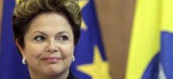 Brésil: Dilma Rousseff écartée du pouvoir