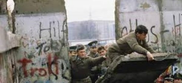 Allemagne: commémoration des 25 ans de la chute du Mur de Berlin