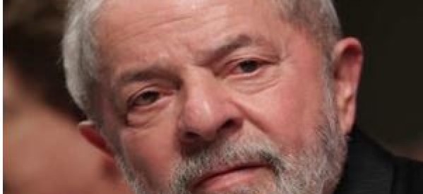 Brésil : L’ex-président Lula reste en prison