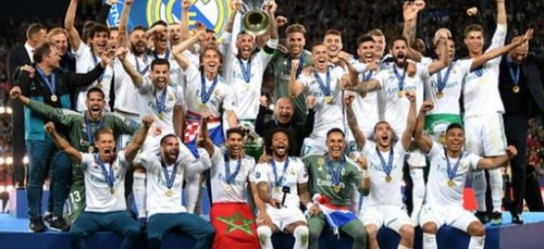 Football: Real Madrid remporte la coupe de la Ligue des champions contre FC Liverpool