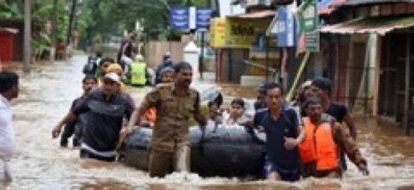 Inde: la décrue des eaux fait 400 morts à Kerala