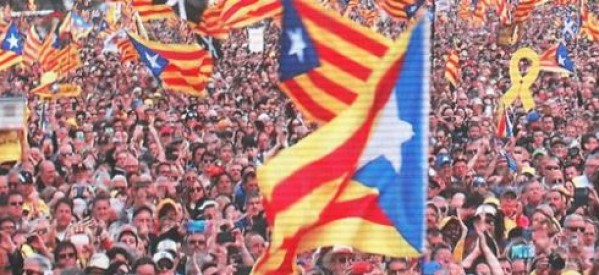 Catalogne / France: 150.000 manifestants pour accueillir Carles Puigdemont à Perpignan