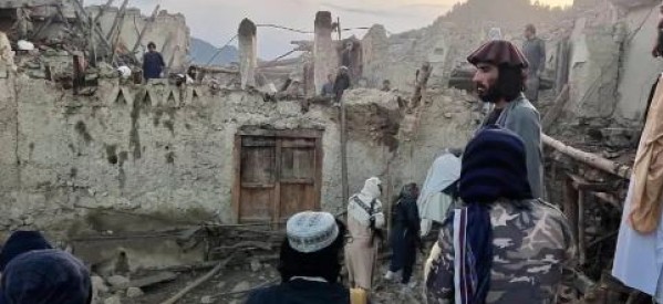 Afghanistan : Au moins un millier de morts après un séisme de magnitude 6,1.