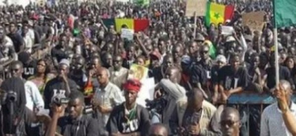 Sénégal : L’opposition manifeste contre la décision du conseil constitutionnel