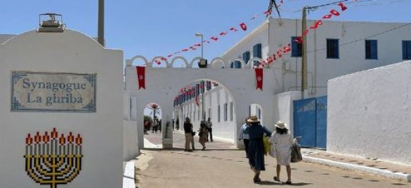 Tunisie : Quatre personnes tuées dans une synagogue par un gendarme