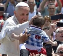 Italie / Vatican: Le pape a rencontré 50’000 enfants de chœur