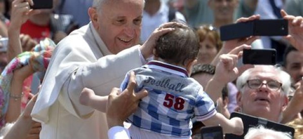 Italie: Le pape François pardonne l’avortement au cours de l’année sainte 2016