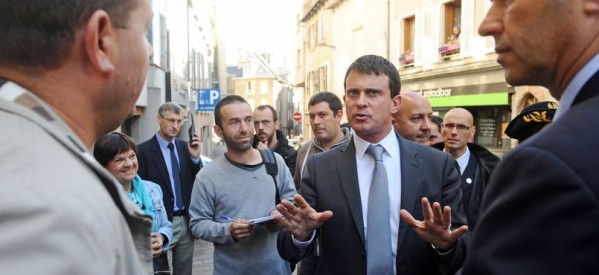 France : les propos du ministre de l’Intérieur Manuel Valls sur les Roms choquent et troublent la gauche