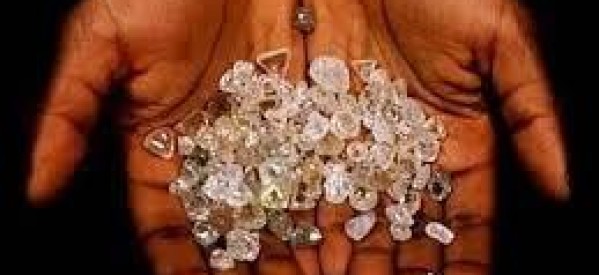 Centrafrique: les diamants toujours suspendus du Processus de Kimberley