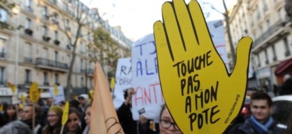 France: milliers de manifestants contre le racisme
