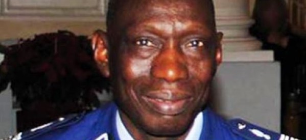Sénégal:Coup de gueule du Colonel Aziz Ndaw bloqué scandaleusement dans un hangar de l’aéroport de Dakar :« J’exige un plan Sénégal normal avant un plan Sénégal émergent »