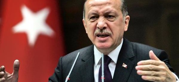 Turquie: Erdogan refuse la médiation de la France