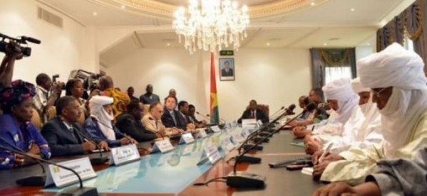 Algérie / Mali / Azawad: Signature d’un document sur la fin des hostilités