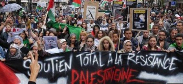 France: des milliers de manifestants à Paris en soutien aux palestiniens