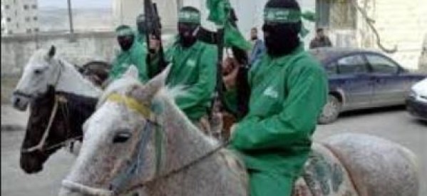 Palestine: le Hamas de Gaza exécute les traîtres devant le public