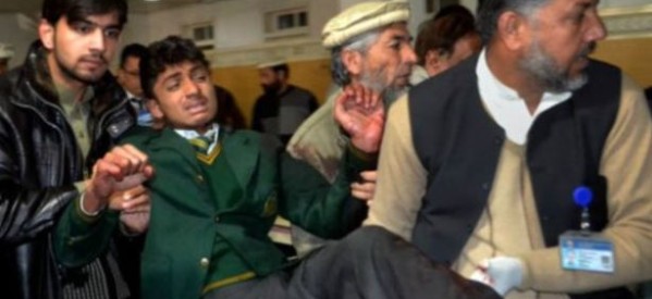 Pakistan: au moins 126 morts dans une attaque talibane