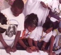 Casamance: Par milliers pour la procession au cimetière de Brin où est enterré Abbé Augustin Diamacoune Senghor un 21 janvier 2007