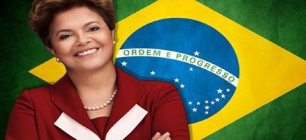 Brésil: manifestations de soutien à Dilma Rousseff dans 30 villes