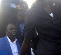 Sénégal : Macky Sall accueilli par des jets de pierres à l’université de Dakar