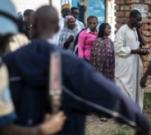 Centrafrique: les Centrafricains passent aux urnes pour élire leur président