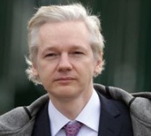 Grande Bretagne / Etats-Unis: Julian Assange, le fondateur de WikiLeaks, accuse la CIA d' »incompétence dévastatrice »
