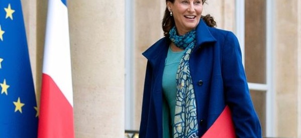 France: Ségolène Royal prend la place de Laurent Fabius à la présidence de la COP21