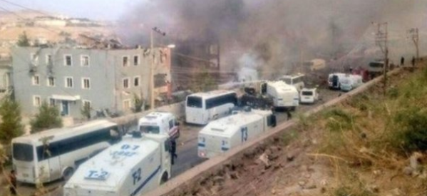 Turquie: au moins huit policiers tués et 45 blessés dans un attentat attribué au PKK