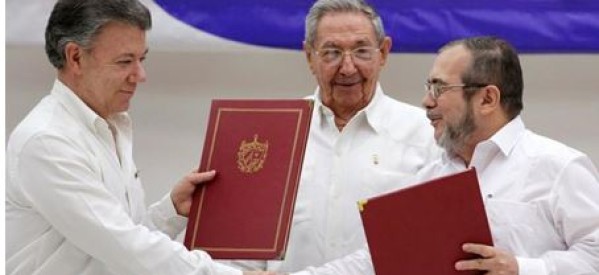 Colombie: Signature de l’accord de paix entre le gouvernement et les Farc
