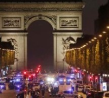 France: Fusillade au centre de Paris sur les Champs-Elysées