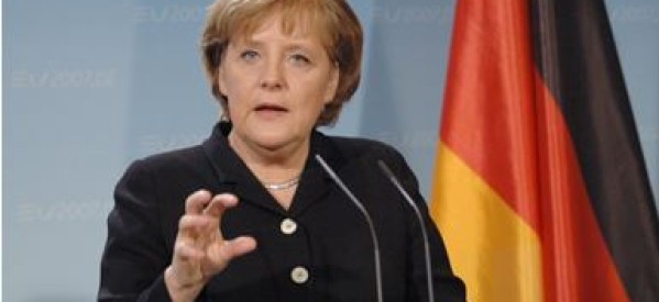 Allemagne: Angela Merkel appelle les anti-G20 à manifester dans le calme