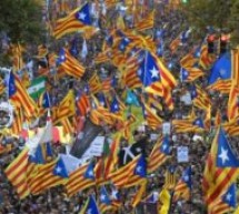 Catalogne: les manifestants soutiennent les leaders politiques indépendantistes