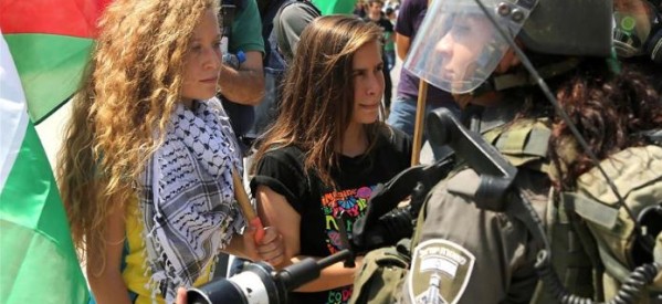 Israël / Palestine: la jeune Ahed Tamimi reste en prison