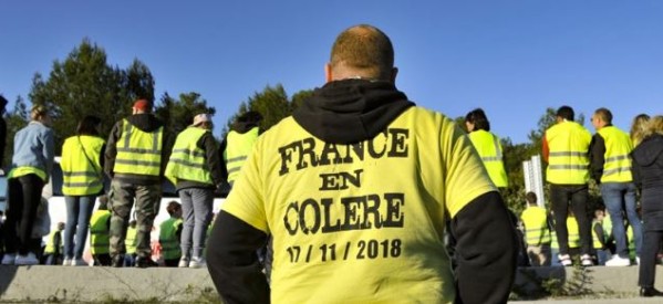 France: nombreux blocages par les « Gilets Jaunes »