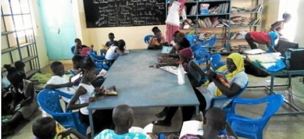 France / Casamance: Livraison de livres à Ziguinchor par l’Association Bretagne-Casamance