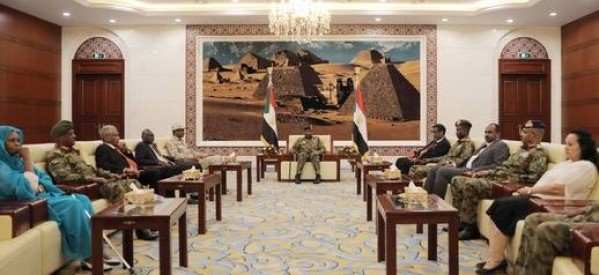 Soudan: Abdalla Hamdok a prêté serment comme nouveau Premier ministre