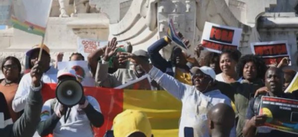 Guinée Bissau: Manifestation à Lisbonne, les Bissauguinéens brûlent les photos de Macky Sall