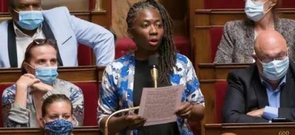 France : La députée française Danièle Obono représentée en esclave