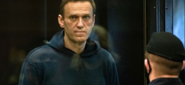 Russie : l’opposant Alexeï Navalny condamné à trois ans et demi de prison