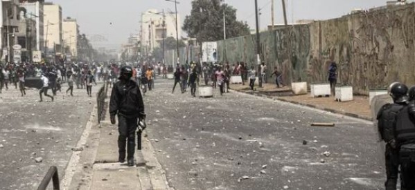 Sénégal : la flambée de violence après l’arrestation d’Ousmane Sonko, l’ONU se dit « très préoccupée »