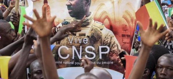Mali : Manifestation pour le retrait des forces françaises du pays
