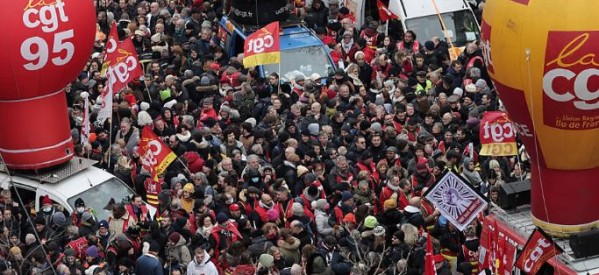 France : Manifestation monstre des syndicats contre le plan de retraite